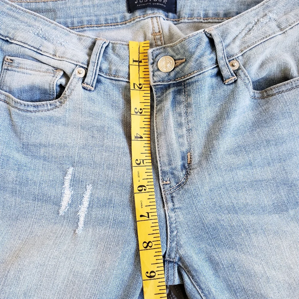 JUST USA Light Blue Distressed Flared Leg High Rise Jeans Size 3 Junior. - Picture 12 of 15